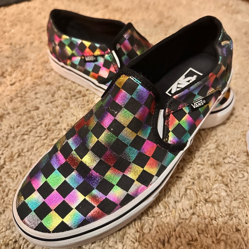 Size 9 men’s Vans like new. - Picture 2 of 3